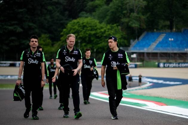 Zhou Guanyu (Stake F1 Team Kick Sauber, 24), ITA, Formel 1 Weltmeisterschaft, Grand Prix Emilia-Romagna Imola, Autodromo Enzo e Dino Ferrari, Media Day, 16.05.2024 ITA, Formel 1 Weltmeisterschaft, Grand Prix Emilia-Romagna Imola, Autodromo Enzo e Dino Ferrari, Media Day, 16.05.2024 Imola Copyright: xEibner-Pressefoto Memmlerx EP_MMR