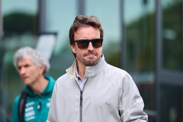14Fernando Alonso (Aston Martin Aramco Formula One Team, 14) ,ITA, Formel 1 Weltmeisterschaft, Grand Prix Emilia-Romagna Imola, Autodromo Enzo e Dino Ferrari, Media Day, 16.05.2024 ITA, Formel 1 Weltmeisterschaft, Grand Prix Emilia-Romagna Imola, Autodromo Enzo e Dino Ferrari, Media Day, 16.05.2024 Imola Copyright: xEibner-Pressefoto AnnikaxGrafx EP_AGF