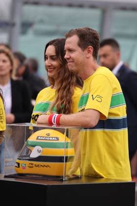 16.05.2024, Autodromo Enzo e Dino Ferrari, Imola, Formel 1 Grand Prix Emilia Romagna 2024 ,im Bild Sebastian Vettel rennt mit allen Fahrern der Formel 1, Formel 2 und Formel 3 über die Strecke, zum Gedenken an die tödlich verunglückten Ayrton Senna und Roland Ratzenberger. Defodi-506_20240516_hbr_2561