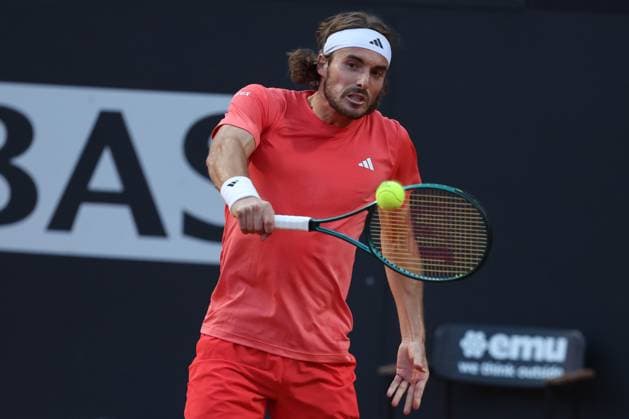 Rome, Italy 16.05.2024: S. TSITSIPAS (GRE) VS N.JARRY (CHI) during Internazionali BNL 2024 MenÃ¢& x80;& x99;s ATP, Tennis Herren 1000 Open tennis tournament in Rome at Grand Stand Arena .  Copyright: xMarcoxIacobucci IPAxSportx xipa-x xx IPA_46147772 IPA_Agency_IPA46147772
