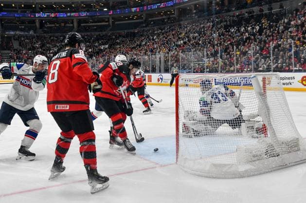 PRAGUE, CZECH REPUBLIC - MAY 16: Andrew Mangiapane of Canada scores against goalkeeper Henrik Haukeland of Norway during the preliminary round match between Canada and Norway at Prague Arena on May 16, 2024 in Prague, Czech Republic. Prague Prague Arena Czech Republic Copyright: xJustPictures.ch AndreaxBrancax jp-en-EuSpIm-AB_16052024_DSC_1946