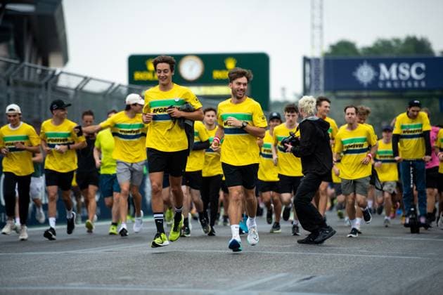 George Russell (Mercedes AMG Petronas Formula One Team, 63), Pierre Gasly (BWT Alpine F1 Team, 10) beim Forever Senna Gedenklauf fuer den 1994 toedlich verunglueckten Ayrton Senna (Brasilien), ITA, Formel 1 Weltmeisterschaft, Grand Prix Emilia-Romagna Imola, Autodromo Enzo e Dino Ferrari, Media Day, 16.05.2024 ITA, Formel 1 Weltmeisterschaft, Grand Prix Emilia-Romagna Imola, Autodromo Enzo e Dino Ferrari, Media Day, 16.05.2024 Imola Copyright: xEibner-Pressefoto Memmlerx EP_MMR