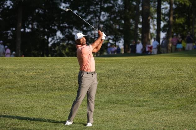 LOUISVILLE, KY - MAY 16: PGA, Golf Herren golfer Tiger Woods plays the 10th hole on May 16, 2024, during the 2024 PGA Championship at Valhalla Golf Club in Louisville, Kentucky. (Photo by Brian Spurlock Icon Sportswire) GOLF: MAY 16 PGA Championship EDITORIAL USE ONLY Icon24051688