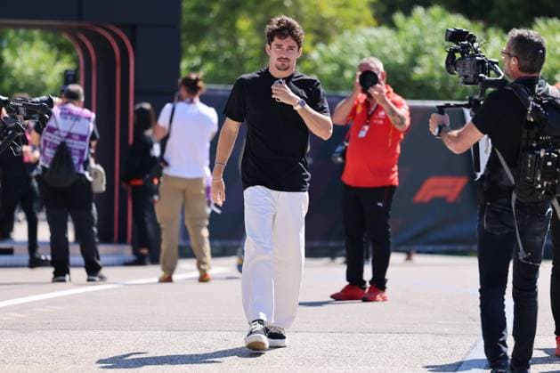 16Charles Leclerc (Scuderia Ferrari HP, 16) ,ITA, Formel 1 Weltmeisterschaft, Grand Prix Emilia-Romagna Imola, Autodromo Enzo e Dino Ferrari, Media Day, 17.05.2024 ITA, Formel 1 Weltmeisterschaft, Grand Prix Emilia-Romagna Imola, Autodromo Enzo e Dino Ferrari, Media Day, 17.05.2024 Imola Copyright: xEibner-Pressefoto AnnikaxGrafx EP_AGF