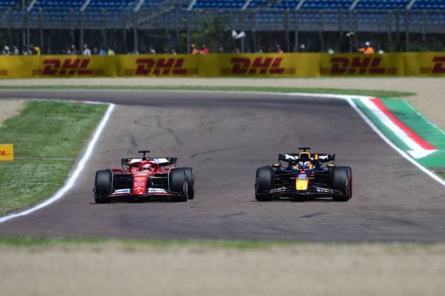 F1 Grand Prix of Emilia-Romagna - Practice Charles Leclerc of Scuderia Ferrari and Max Verstappen of Red Bull Racing Honda are driving their single-seaters during free practice of the Gran Premio dell Emilia Romagna e del Made in Italy, the 7th stage of the Formula 1 World Championship, WM, Weltmeisterschaft in Autodromo Enzo e Dino Ferrari, Imola, Emilia Romagna, Italy, on May 17, 2024 Imola Italy  Copyright: xAndreaxDiodatox originalFilename:diodato-notitle240517_np1WX.jpg