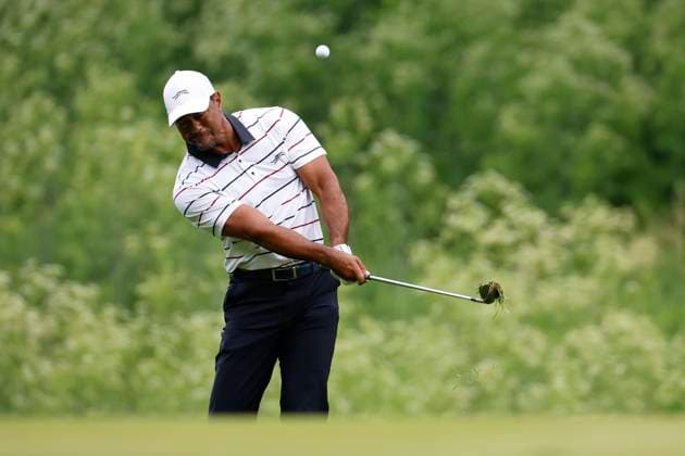 LOUISVILLE, KY - MAY 17: Tiger Woods hits a shot from the rough on No. 2 during the second round of the PGA, Golf Herren Championship, May 17, 2024, at Valhalla Golf Club in Louisville, Kentucky.(Photo by Matthew Maxey Icon Sportswire) GOLF: MAY 17 PGA Championship EDITORIAL USE ONLY Icon240517054