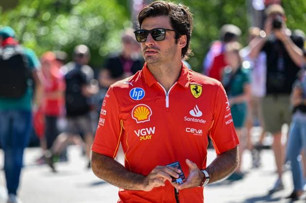 Carlos Sainz Ferrari Spa Scuderia Ferrari portrait enters the paddock of Autodromo Internazionale Enzo e Dino Ferrari during FORMULA 1 MSC CRUISES GRAN PREMIO DELL EMILIA-ROMAGNA 2024 - Paddock and Drivers, Formula 1 Championship in Imola, Italy, May 18 2024  Copyright: xAlessioxMarini IPAxSportx xipa-ax xx IPA_46212123 IPA_Agency_IPA46212123