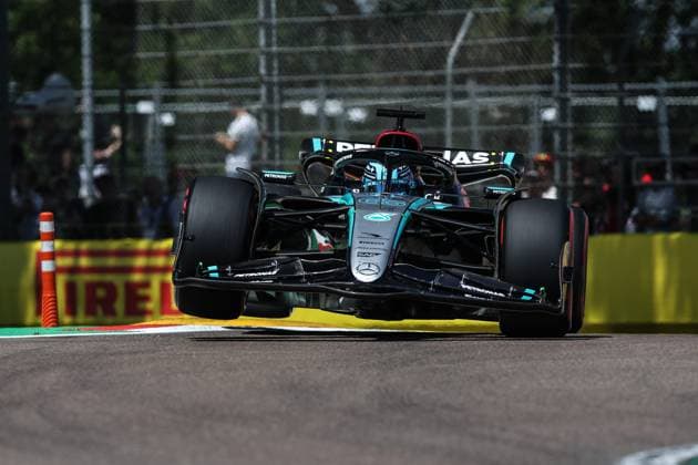 63 RUSSELL George (gbr), Mercedes AMG F1 Team W15, action during the Formula 1 MSC Cruises Gran Premio del Made in Italy e Dell™Emilia-Romagne 2024, 7th round of the 2024 Formula One World Championship, WM, Weltmeisterschaft from May 17 to 19, 2024 on the Autodromo Enzo e Dino Ferrari, in Imola, Italy - F1 - EMILIA-ROMAGNA GRAND PRIX 2024 DPPI Panoramic  240518_R07_EMR_DP_XB3_0236