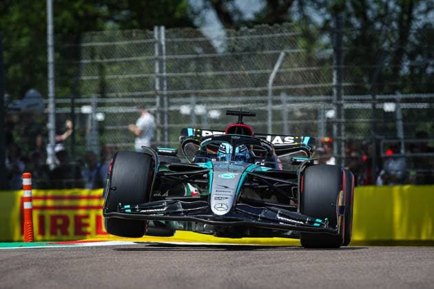 63 RUSSELL George (gbr), Mercedes AMG F1 Team W15, action63 RUSSELL George (gbr), Mercedes AMG F1 Team W15, action during the Formula 1 MSC Cruises Gran Premio del Made in Italy e Dell™Emilia-Romagne 2024, 7th round of the 2024 Formula One World Championship, WM, Weltmeisterschaft from May 17 to 19, 2024 on the Autodromo Enzo e Dino Ferrari, in Imola, Italy - F1 - EMILIA-ROMAGNA GRAND PRIX 2024 DPPI Panoramic  240518_R07_EMR_DP_XB3_0236