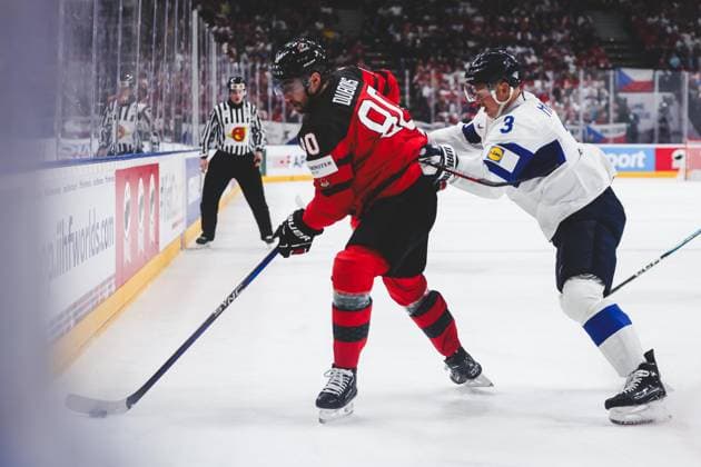 Ice hockey, Eishockey - IIHF WC 2024 PRAGUE,CZECH REPUBLIC,18.MAY.24 - ICE HOCKEY - IIHF Ice Hockey World Championship, WM, Weltmeisterschaft 2024, group stage, Canada vs Finland. Image shows Pierre Luc Dubois (CAN) and Olli Maeaettae (FIN).  GEPAxpictures xDanielxGoetzhaber