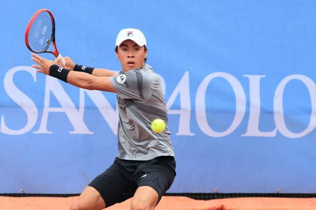 Turin, Italy: Brandon Nakashima (U.S.A.) during the match againts Francesco Passaro (Italy) during 2024 Piemonte Open Intesa San Paolo, International Tennis match in Turin, Italy, May 18 2024 International Tennis match - 2024 Piemonte Open Intesa San Paolo  - ZUMAp169 20240518_zsa_p169_991 Copyright: xClaudioxBenedetto IPAxSportx
