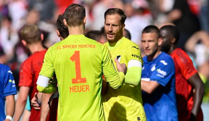 nach Spielende: Torwart Manuel Neuer FC Bayern Muenchen FCB (01) gratuliert Torwart Oliver Baumann TSG 1899 Hoffenheim (01) TSG 1899 Hoffenheim vs FC Bayern Muenchen FCB 18.05.2024 DFL REGULATIONS PROHIBIT ANY USE OF PHOTOGRAPHS AS IMAGE SEQUENCES AND OR QUASI-VIDEO TSG 1899 Hoffenheim vs FC Bayern Muenchen FCB *** after the end of the match goalkeeper Manuel Neuer FC Bayern Muenchen FCB 01 congratulates goalkeeper Oliver Baumann TSG 1899 Hoffenheim 01 TSG 1899 Hoffenheim vs FC Bayern Muenchen FCB 18 05 2024 DFL REGULATIONS PROHIBIT ANY USE OF PHOTOGRAPHS AS IMAGE SEQUENCES AND OR QUASI VIDEO TSG 1899 Hoffenheim vs FC Bayern Muenchen FCB