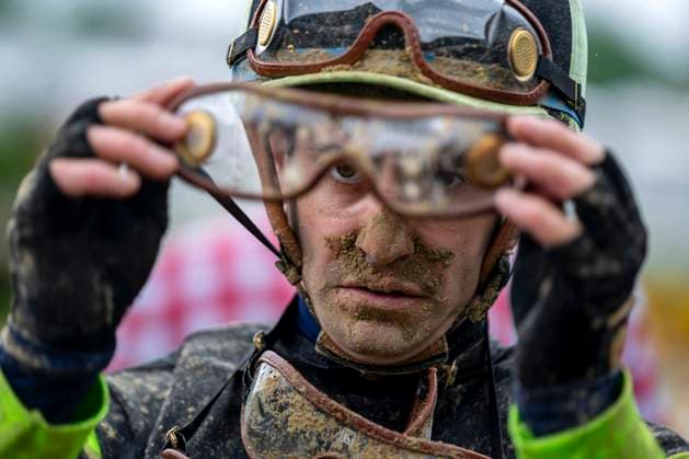 Sport Themen der Woche KW21 Sport Bilder des Tages Jockey Flavien Prat looks through his goggles after winning The Ali May Arcoleo Memorial Race with four year old Whenlovetakesover at the Pimlico Race Course in Baltimore, Maryland on Saturday, May 18, 2024.  BAL20240518615 BONNIExCASH