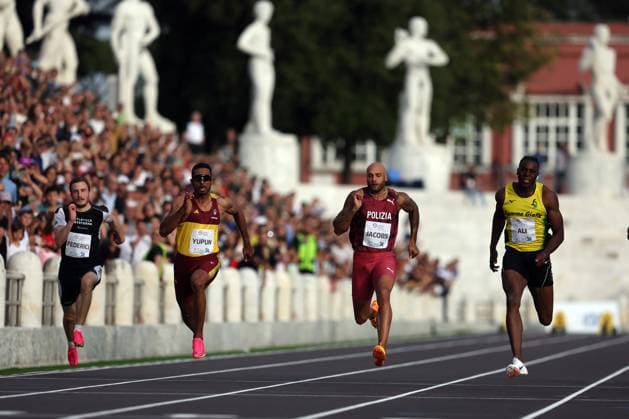 Sport Themen der Woche KW21 Sport Bilder des Tages Athletics: Tokyo 2020 gold Olympic medalist Marcell Jacobs Rome Spring festival 2024 at stadio dei Marmi in Rome Rome, Italy 18.05.2024: Tokyo 2020 gold Olympic medalist Marcell Jacobs participates in and wins the 100 meters athletics race during Rome Spring festival 2024 at stadio dei Marmi in Rome Rome foro italico CENTER COURT italy italy Copyright: xmarcoxiacobucci