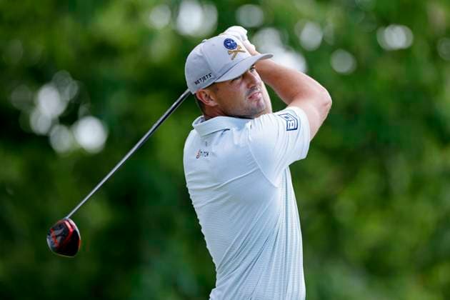LOUISVILLE, KY - MAY 18: Bryson DeChambeau (USA) hits a drive at the 18th hole during the third round of the 2024 PGA, Golf Herren Championship at Valhalla Golf Club on May 18, 2024 in Louisville, Kentucky. (Photo by Joe Robbins Icon Sportswire) GOLF: MAY 18 PGA Championship EDITORIAL USE ONLY Icon573240518056