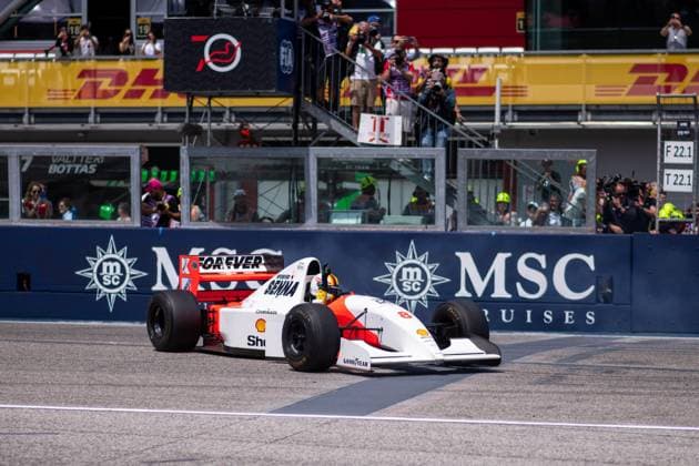 Sebastian Vettel (Deutschland, Rennfahrer) faehrt Demorunden im McLaren MP 4 8 von 1993 zum Gedenken an den 1994 verstorbenen Ayrton Senna (Brasilien), ITA, Formel 1 Weltmeisterschaft, Grand Prix Emilia-Romagna Imola, Autodromo Enzo e Dino Ferrari, Rennen, 19.05.2024 ITA, Formel 1 Weltmeisterschaft, Grand Prix Emilia-Romagna Imola, Autodromo Enzo e Dino Ferrari, Rennen, 19.05.2024 Imola Copyright: xEibner-Pressefoto Memmlerx EP_MMR
