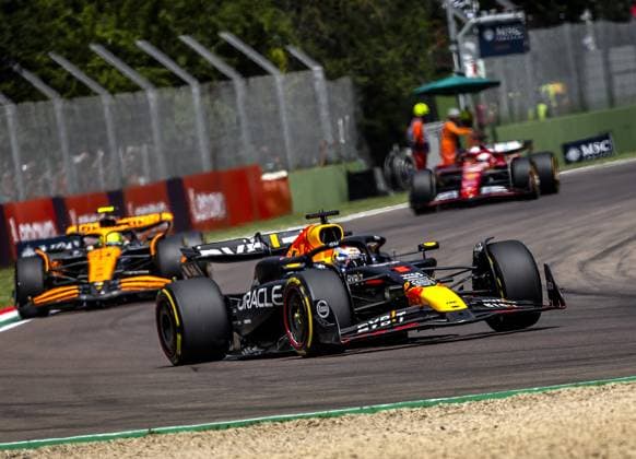 IMOLA - Max Verstappen (Red Bull Racing) in the lead during the Grand Prix of Emilia-Romagna at the Autodromo Enzo e Dino Ferrari circuit in Imola. ANP REMKO DE WAAL xVIxANPxSportx xxANPxIVx 498944169 originalFilename: 498944169.jpg