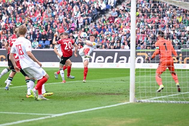 19.05.2024, Fussball, 2. Bundesliga, 34. Spieltag Saison 2023 2024, Hannover 96 - Holstein Kiel, Nicolai Remberg (Holstein Kiel) mit einer Torchance. xRHR-FOTO TKx