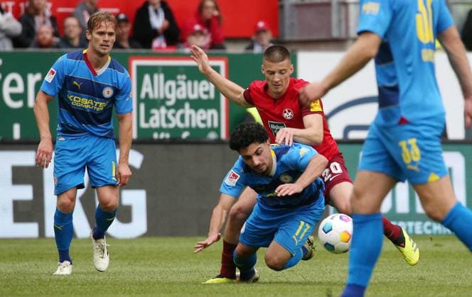 19.05.2024, Fußball, 2. Bundesliga, FC Kaiserslautern - Eintracht Braunschweig, 34. Spieltag, Saison 2023 24, Fritz Walter Stadion, Kaiserslautern, Deutschland, zmdz, ** DFB & DFL regulations prohibit any use of photographs as image sequences and or quasi-video. ** FC Kaiserslautern - Eintracht Braunschweig