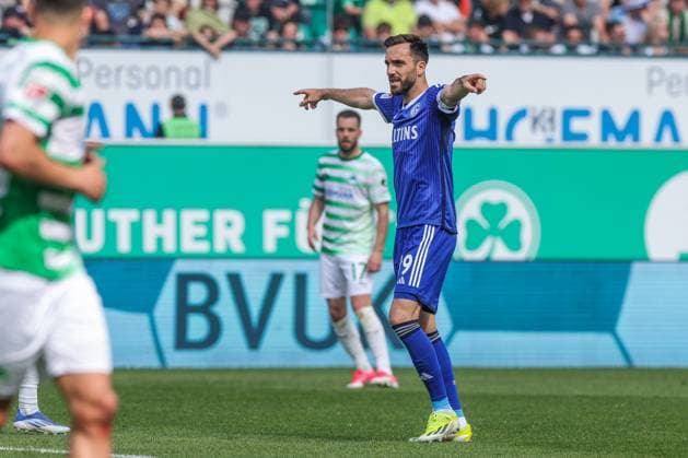 19.05.2024, Fussball, Saison 2023 2024, 2. Bundesliga, 34. Spieltag, Greuther Fürth - FC Schalke 04, Kenan Karaman (FC Schalke 04) Fürth Stadion am Ronhof Bayern Deutschland xRHR-FOTO TRx