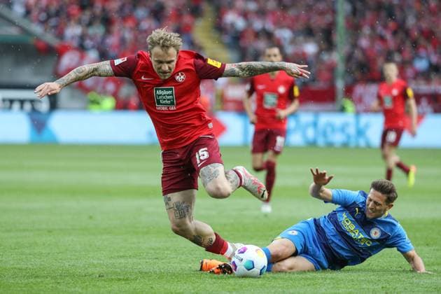 19.05.2024, xusrbx, Fussball 2.Bundesliga, 1.FC Kaiserslautern - Eintracht Braunschweig emspor, v.l. Tymoteusz Puchacz (1. FC Kaiserslautern, 15), Jan Hendrik Marx (Eintracht Braunschweig, 26), (DFL DFB REGULATIONS PROHIBIT ANY USE OF PHOTOGRAPHS as IMAGE SEQUENCES and or QUASI-VIDEO) Kaiserslautern