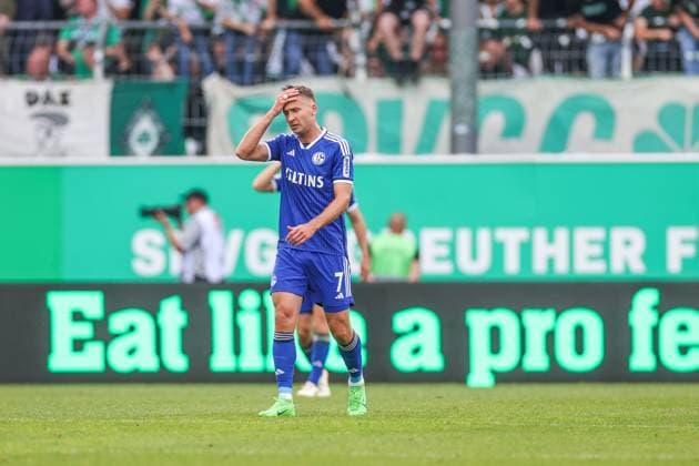 19.05.2024, Fussball, Saison 2023 2024, 2. Bundesliga, 34. Spieltag, Greuther Fürth - FC Schalke 04, Paul Seguin (FC Schalke 04) Fürth Stadion am Ronhof Bayern Deutschland xRHR-FOTO TRx