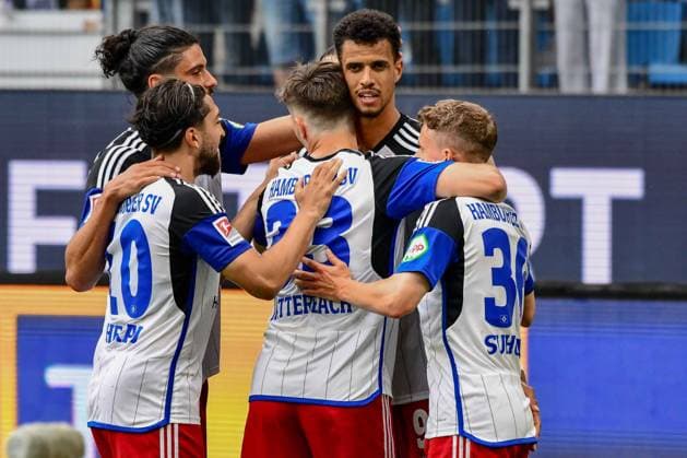 Torjubel nach dem 4:1 durch Glatzel Robert Immanuel Pherai Guilherme Ramos Katterbach Noah Anssi Suhonen ( HSV ) Deutschland , Hamburg , Volksparkstadion , Fussball , Bundesliga , 2. Fussball Bundesliga , Hamburger SV - 1 FC Nürnberg