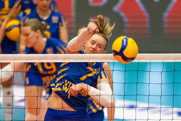 240519 Hedda Broberg of Sweden during worm-up prior the European Golden League between Sweden and Belgium on May 19, 2024 in Lund. Photo: Avdo Bilkanovic BILDBYRAN COP 115 AB0272 volleyboll volleyball european golden league sverige belgium sweden dam bbeng Copyright: AVDOxBILKANOVIC BB240519AB097