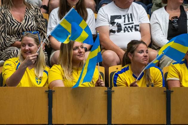 240519 Audience of Sweden during the European Golden League between Sweden and Belgium on May 19, 2024 in Lund. Photo: Avdo Bilkanovic BILDBYRAN COP 115 AB0272 volleyboll volleyball european golden league sverige belgium sweden dam bbeng Copyright: AVDOxBILKANOVIC BB240519AB121