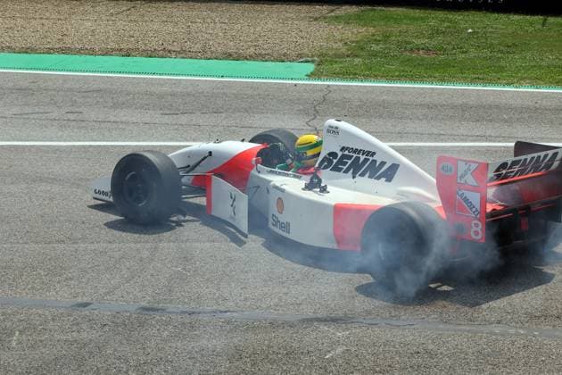 19.05.2024, xrarjax, Motorsport FIA Formel 1, Großer Preis von Italien 2024 emspor, v.l. Sebastian Vettel fährt im Auto von Ayrton Senna auf der Rennstrecke in Imola Imola