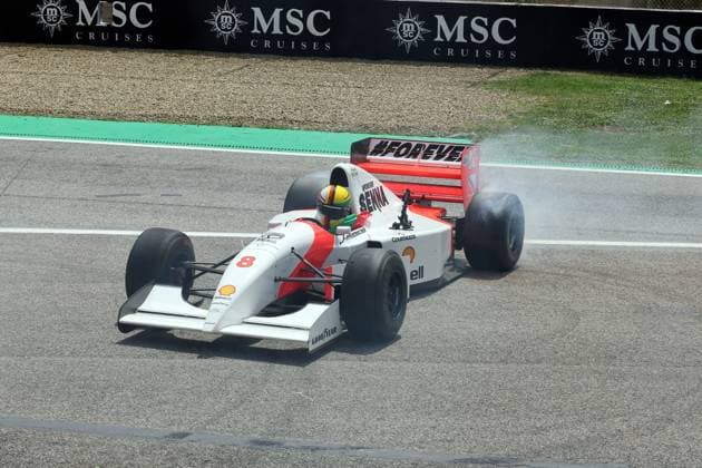 19.05.2024, xrarjax, Motorsport FIA Formel 1, Großer Preis von Italien 2024 emspor, v.l. Sebastian Vettel fährt im Auto von Ayrton Senna auf der Rennstrecke in Imola Imola