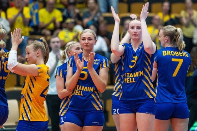 240519 Cecilia Malm, Linda Andersson of Sweden after the European Golden League between Sweden and Belgium on May 19, 2024 in Lund. Photo: Avdo Bilkanovic BILDBYRAN COP 115 AB0272 volleyboll volleyball european golden league sverige belgium sweden dam bbeng Copyright: AVDOxBILKANOVIC BB240519AB123