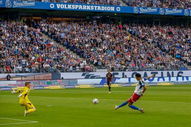 1:0 31 Jan Reichert ( Nuernberg ) Glatzel Robert ( HSV ) Deutschland , Hamburg , Volksparkstadion , Fussball , Bundesliga , 2. Fussball Bundesliga , Hamburger SV - 1 FC Nürnberg