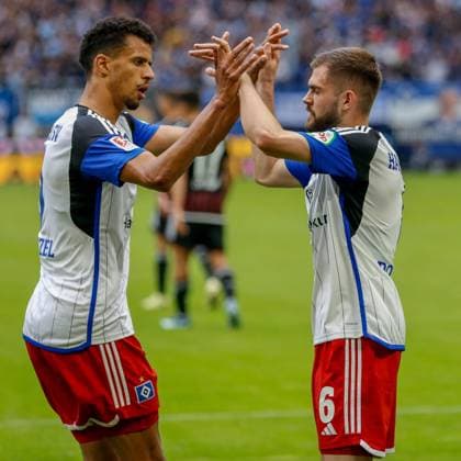 2:1 Torschütze Lukasz Poreba ( rechts ) Glatzel Robert ( HSV ) Deutschland , Hamburg , Volksparkstadion , Fussball , Bundesliga , 2. Fussball Bundesliga , Hamburger SV - 1 FC Nürnberg