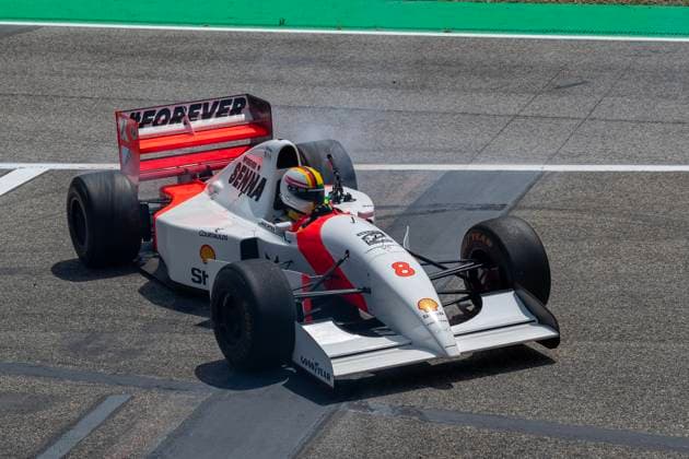 F1 GP Imola Italien Sonntag, 19.05.2024 Sebastian Vettel in Ayrton Senna s McLaren MP4 8 aus dem Jahr 1993; F1 GP Imola Italien Sonntag, 19.05.2024 Copyright: xBEAUTIFULxSPORTS Erlhofx