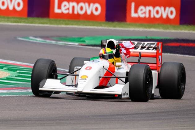 F1 GP Imola Italien Sonntag, 19.05.2024 Sebastian Vettel in Ayrton Sennas McLaren MP4 8 aus dem Jahr 1993; F1 GP Imola Italien Sonntag, 19.05.2024 Copyright: xBEAUTIFULxSPORTS Erlhofx