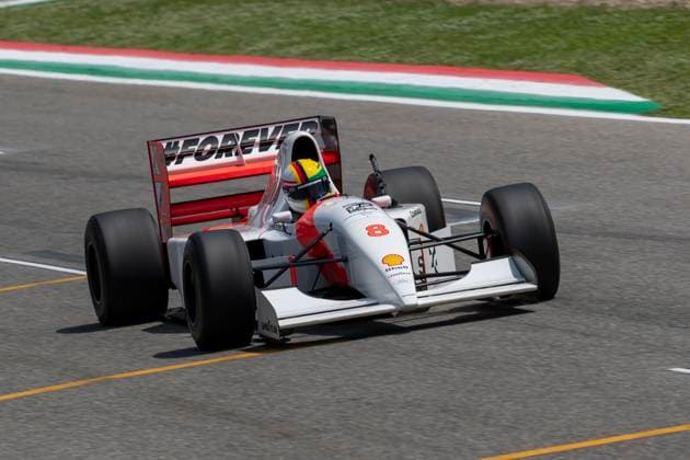 F1 GP Imola Italien Sonntag, 19.05.2024 Sebastian Vettel in Ayrton Senna s McLaren MP4 8 aus dem Jahr 1993; F1 GP Imola Italien Sonntag, 19.05.2024 Copyright: xBEAUTIFULxSPORTS Erlhofx
