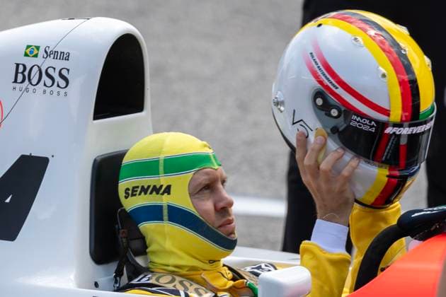 F1 GP Imola Italien Sonntag, 19.05.2024 Sebastian Vettel in Ayrton Senna s McLaren MP4 8 aus dem Jahr 1993; F1 GP Imola Italien Sonntag, 19.05.2024 Copyright: xBEAUTIFULxSPORTS Erlhofx