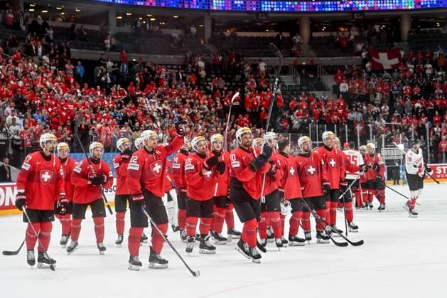PRAGUE, CZECH REPUBLIC - MAY 19: Swiss team salute their fans during the preliminary round match between Switzerland and Canada at Prague Arena on May 19, 2024 in Prague, Czech Republic. Prague Prague Arena Czech Republic Copyright: xJustPictures.ch AndreaxBrancax jp-en-EuSpIm-AB_19052024_AAB_9535