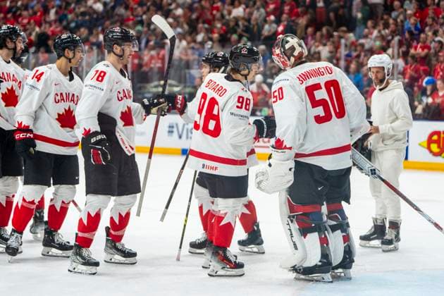 PRAGUE, CZECH REPUBLIC - MAY 19: Connor Bedard of Canada (2nd from R) celebrates victory with goalkeeper Jordan Binnington of Canada (R) during the preliminary round match between Switzerland and Canada at Prague Arena on May 19, 2024 in Prague, Czech Republic. Prague Prague Arena Czech Republic Copyright: xJustPictures.ch JarixPestelaccix jp-en-EuSpIm-JP4_JAR_Switzerland_Canada_19May2024_310