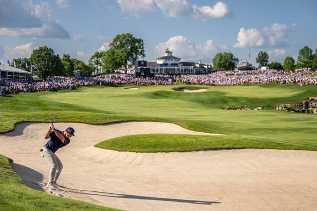240519 Bryson DeChambeau of the United States plays his second shot on the 18th hole during the final round of the 2024 PGA, Golf Herren Championship Golf Tournament on May 19, 2024 in Louisville. Photo: Petter Arvidson BILDBYRAN kod PA PA0811 golf pga championship bbeng Copyright: PETTERxARVIDSON BB240519PA178