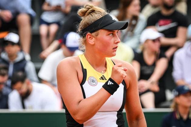 May 20, 2024, Paris, France, France: Nastasja SCHUNK of Germany celebrates his point during first qualifying day of Roland-Garros 2024, French Open 2024, Grand Slam tennis tournament at Roland-Garros Stadium on May 20, 2024 in Paris, France. Paris France - ZUMAm308 20240520_zsp_m308_030 Copyright: xMatthieuxMirvillex