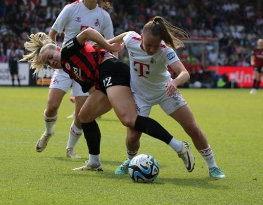 20.05.2024, xgrfx, Fussball 1.Bundesliga Damen, 1.FC Köln Frauen - Eintracht Frankfurt emspor, v.l. Nadine Riesen (Eintracht Frankfurt) (DFL DFB REGULATIONS PROHIBIT ANY USE OF PHOTOGRAPHS as IMAGE SEQUENCES and or QUASI-VIDEO) Köln