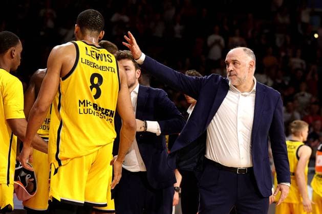 Pablo Laso (Bayern Basketball, Cheftrainer) nach Spielende. GER, FC Bayern Basketball vs. MHP Riesen Ludwigsburg, Basketball, 1.Bundesliga, Saison 2023 2024, Viertelfinale Spiel 2, 20.05.2024, GER, FC Bayern Basketball vs. MHP Riesen Ludwigsburg, Basketball, 1.Bundesliga, Saison 2023 2024, Viertelfinale Spiel 2, 20.05.2024, Muenchen Copyright: xEibner-Pressefoto MarcelxEngelbrechtx EP_MET