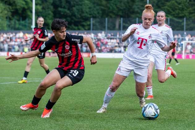 GOOGLE PIXEL Frauen-Bundesliga: 1. FC Köln - Eintracht Frankfurt, 20.05.2024 Dilara Acikgöz (Eintracht Frankfurt, 29), Laura Vogt (1. FC Köln, 8). GOOGLE PIXEL Frauen-Bundesliga, 1. FC Köln - Eintracht Frankfurt, 22. Spieltag, am 20.05.2024, Franz-Kremer-Stadion, Köln DFL regulations prohibit any use of photographs as image sequences and or quasi-video Copyright: xBEAUTIFULxSPORTS Meuselx