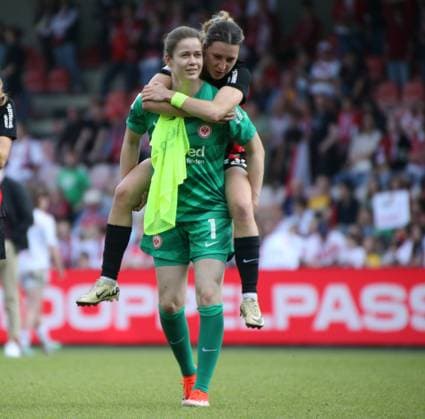 20.05.2024, xgrfx, Fussball 1.Bundesliga Damen, 1.FC Köln Frauen - Eintracht Frankfurt emspor, v.l. Stina Johannes, Barbara Dunst (Eintracht Frankfurt) (DFL DFB REGULATIONS PROHIBIT ANY USE OF PHOTOGRAPHS as IMAGE SEQUENCES and or QUASI-VIDEO) Köln