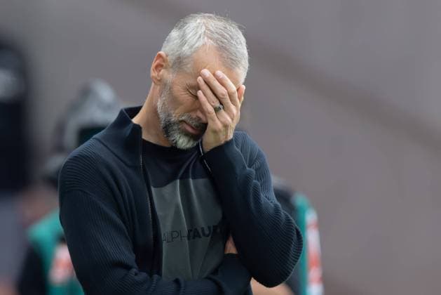 Eintracht Frankfurt - RB Leipzig, 1. FBL Trainer Marco Rose (RB Leipzig). Bundesligaspiel zwischen Eintracht Frankfurt und RB Leipzig am 18. Mai 2024 im Deutsche Bank Park in Frankfurt am Main. Nach Vorgaben der DFL, Deutsche Fußball Liga, ist es untersagt, in dem Stadion und oder vom Spiel angefertigte Fotoaufnahmen in Form von Sequenzbildern und oder videoähnlichen Fotostrecken zu verwerten bzw. verwerten zu lassen., Frankfurt am Main Hessen Deutschland Deutsche Bank Park