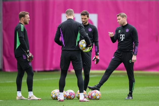 Fußball, Championsleague, 20240507, Abschlusstraining, Real Madrid - FC Bayern München. Im Bild Daniel PERETZ (FC Bayern München, 18), Manuel NEUER (FC Bayern München, 1), Sven ULREICH (FC Bayern München, 26) und Torwart-Trainer des FC Bayern München Michael RECHNER. München Trainingsgelände Säbener Str. 51 Bayern Deutschland Copyright: Passion2Press MarkusxFischerx