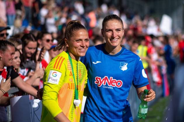 Melissa Koessler (TSG Hoffenheim, 25), Anna Wellmann (FC Bayern Muenchen, 41), GER, TSG 1899 Hoffenheim vs FC Bayern Muenchen, Fussball Google Pixel Frauen Bundesliga, 22. Spieltag, Saison 2023 2024, 20.05.2024 DFB regulations prohibit any use of photographs as image sequences and or quasi-video GER, TSG 1899 Hoffenheim vs FC Bayern Muenchen, Fussball Google Pixel Frauen Bundesliga, 22. Spieltag, Saison 2023 2024, 20.05.2024 Hoffenheim Copyright: xEibner-Pressefoto Memmlerx EP_MMR