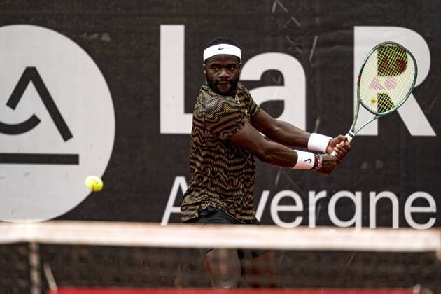 Frances TIAFOE (USA)remporte son match face Ã Jaume MUNAR (ESP) lors du tournoi de l Open Parc Auvergne RhÃ ne-Alpes Ã Lyon le 21 05 2024. TENNIS : Open Parc Auvergne RhÃ ne-Alpes - Lyon - 21 05 2024 SandrineThesillat Panoramic 